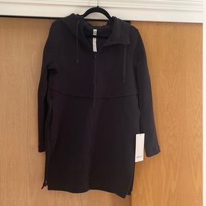 Lululemon Long Horizons Hoodie. Black. Size: 8